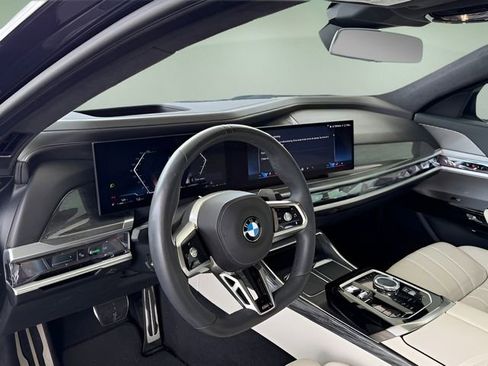 Certified 2023 BMW 740i image 21