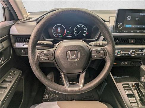 Used 2025 Honda CR-V EX image 12