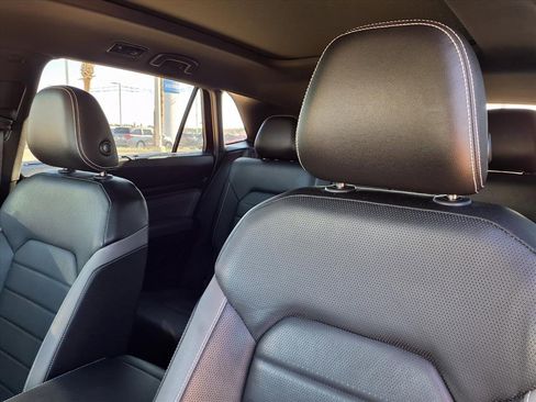 Used 2023 Volkswagen Atlas Cross Sport SEL Premium R-Line image 18