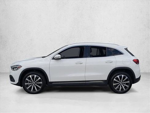 Certified 2023 Mercedes-Benz GLA 250 image 9