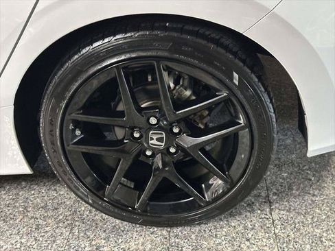 Used 2024 Honda Civic Sport image 8
