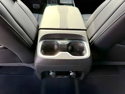 Certified 2025 Buick Enclave Sport Touring image 26