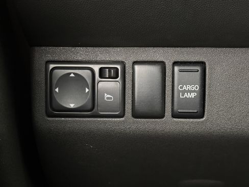 Used 2017 Nissan Frontier SV image 19