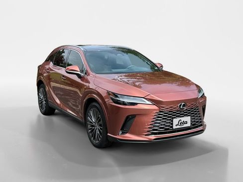 Used 2023 Lexus RX 350 w/ Accessory Package (2T) AWD/4WD image 2