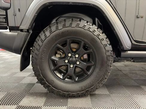 Used 2021 Jeep Wrangler Unlimited Sport AWD/4WD image 26