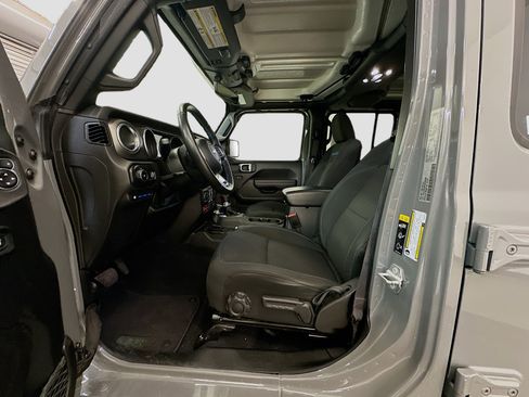 Used 2023 Jeep Wrangler Unlimited Rubicon 4xe w/ Cold Weather Group image 13