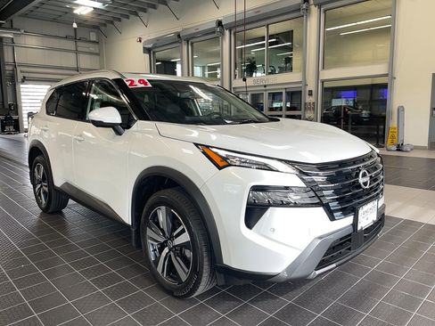 Used 2024 Nissan Rogue SL w/ SL Premium Package AWD/4WD image 1