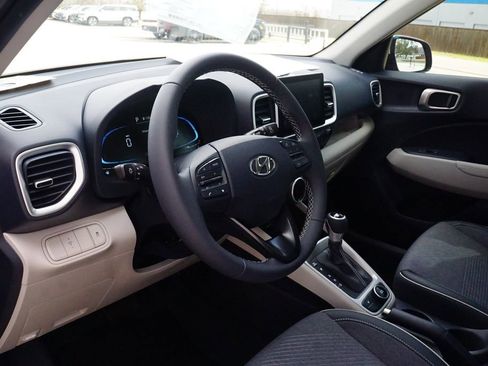 New 2026 Hyundai Venue SEL image 20