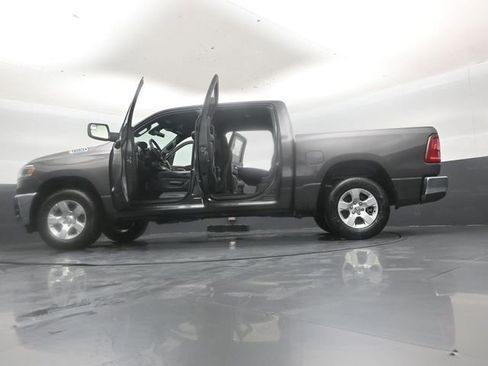 New 2026 RAM 1500 4x4 Crew Cab image 52