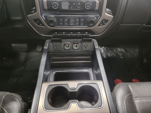 Used 2017 GMC Sierra 2500 Denali image 17