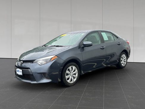 Used 2016 Toyota Corolla LE FWD image 1