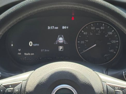 Used 2023 Nissan Kicks SR w/ SR Premium Package image 14