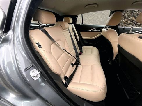 Used 2018 INFINITI QX30 Premium w/ Cargo Package image 24