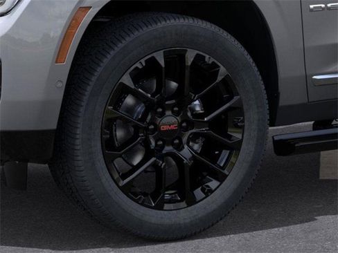 New 2026 GMC Yukon XL Denali w/ Sun & Power Step Package image 9