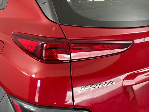 Used 2022 Hyundai Kona SE FWD image 35
