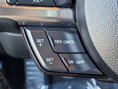 Used 2022 Ford Mustang Coupe RWD image 32