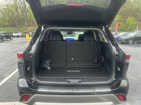 New 2026 Toyota Highlander Platinum AWD/4WD image 23