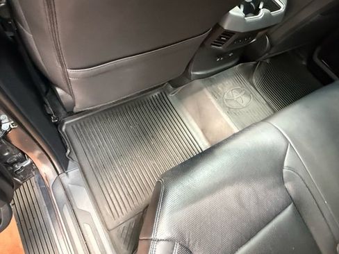 Used 2023 Toyota Tundra Platinum image 18