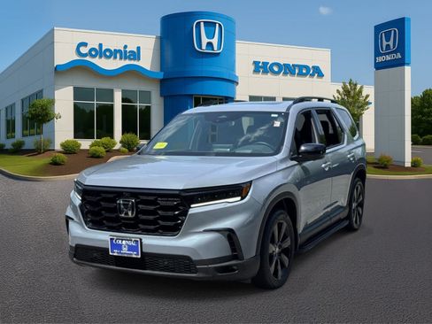 Used 2025 Honda Pilot Black Edition image 1