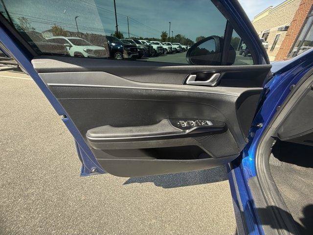 Used 2023 Kia K5 GT-Line AWD/4WD image 8