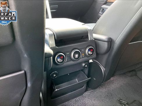 Used 2018 Land Rover Discovery HSE AWD/4WD image 29