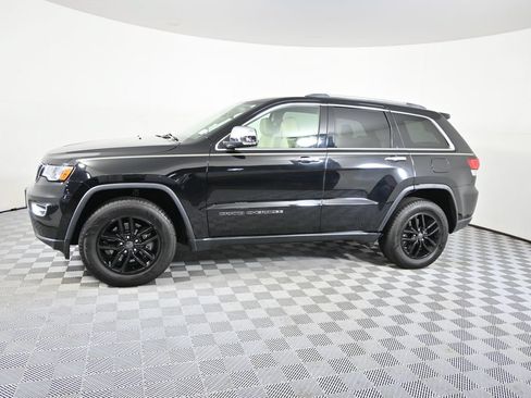 Used 2021 Jeep Grand Cherokee Limited w/ Sun & Sound Group AWD/4WD image 2