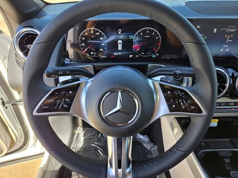 New 2026 Mercedes-Benz GLB 250 image 22