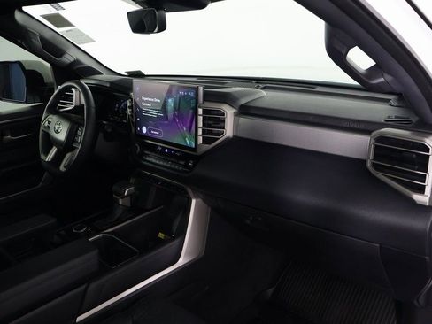 Used 2025 Toyota Tundra Limited image 9