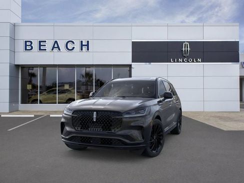 New 2026 Lincoln Aviator Reserve AWD/4WD image 2