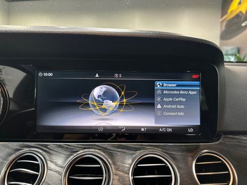 Used 2018 Mercedes-Benz E 300 4MATIC image 64