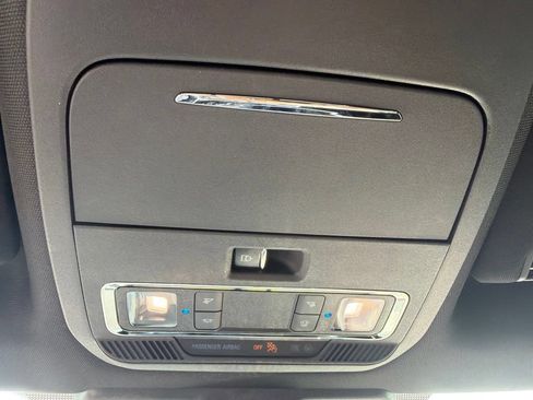 Used 2022 Ford F150 Lariat AWD/4WD image 26