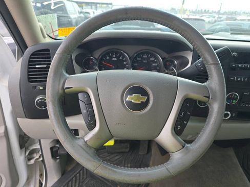Used 2013 Chevrolet Silverado 2500 LT w/ Interior Plus Package AWD/4WD image 11