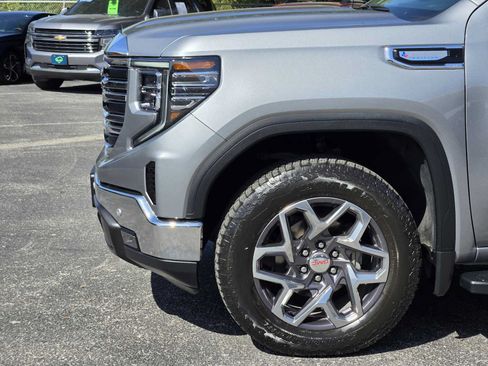 Certified 2024 GMC Sierra 1500 SLT AWD/4WD image 8