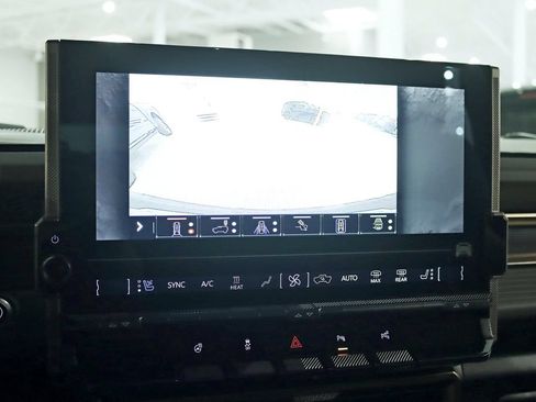 Used 2024 GMC Hummer EV 3X AWD/4WD image 19