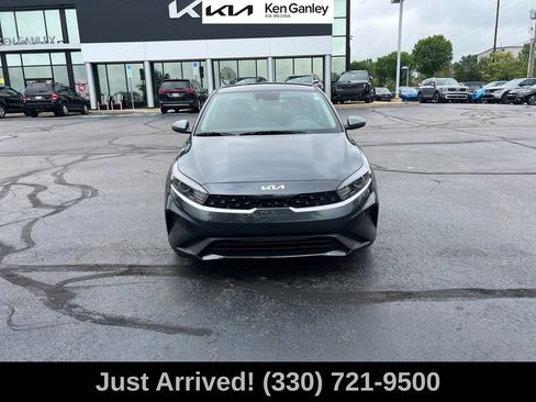 Certified 2024 Kia Forte LXS w/ LXS Technology Package FWD image 2