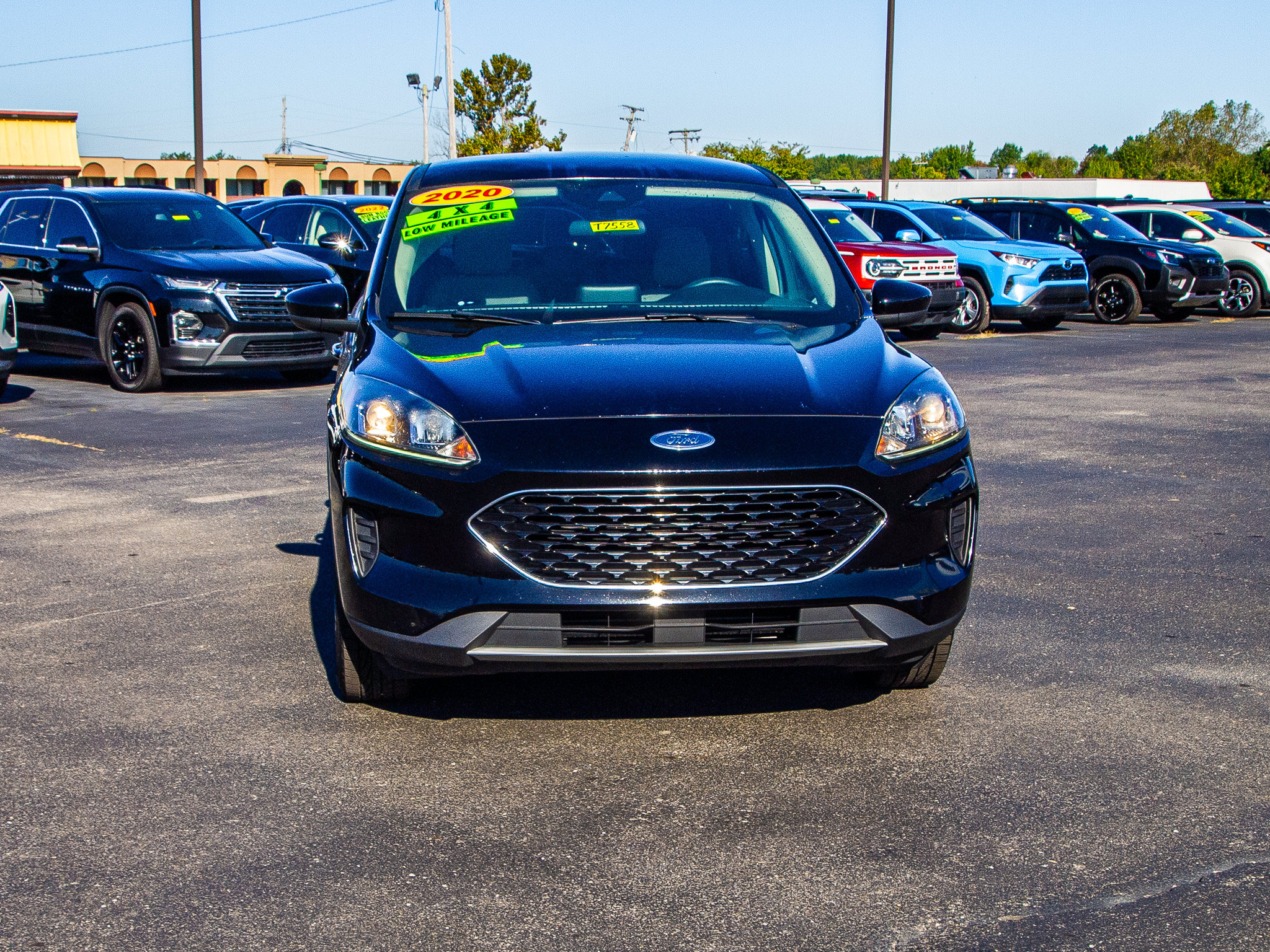 Used 2020 Ford Escape SE AWD/4WD image 2