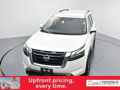Used 2024 Nissan Pathfinder SV image 47