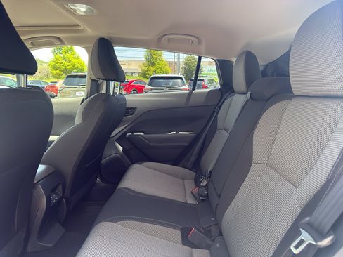 Used 2024 Subaru Crosstrek 2.0i Premium AWD/4WD image 10