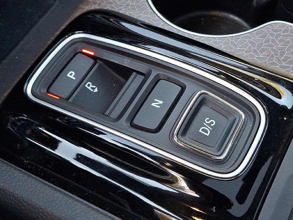 Used 2026 Honda Pilot Elite image 18