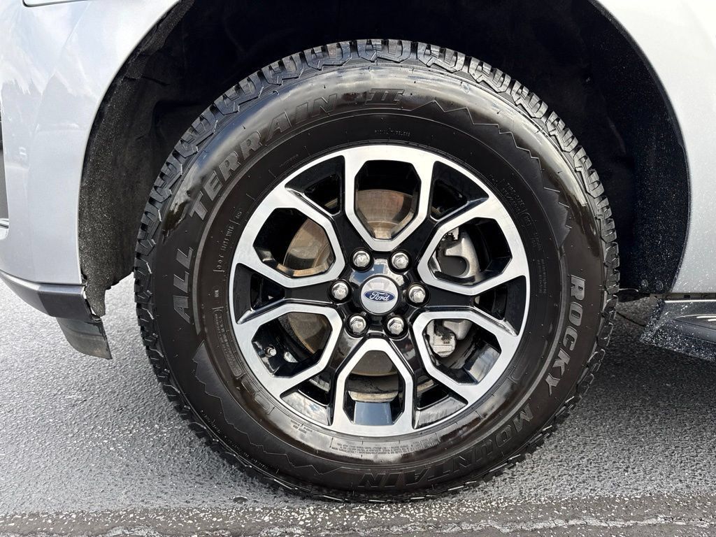 Used 2024 Ford Expedition Max XLT AWD/4WD image 38