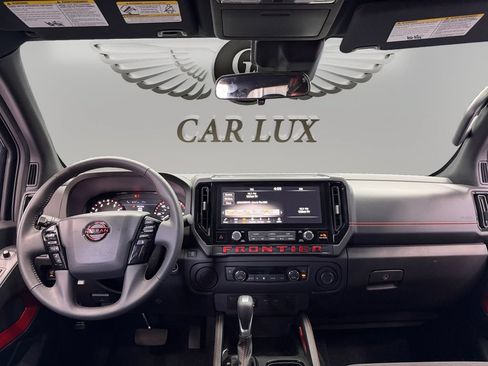 Used 2025 Nissan Frontier Pro-X RWD image 11