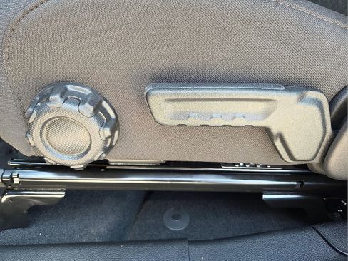 New 2025 Jeep Gladiator Mojave w/ Steel Bumper Group image 15