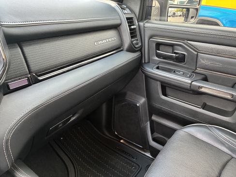 Used 2023 RAM 2500 Limited w/ Night Edition AWD/4WD image 39