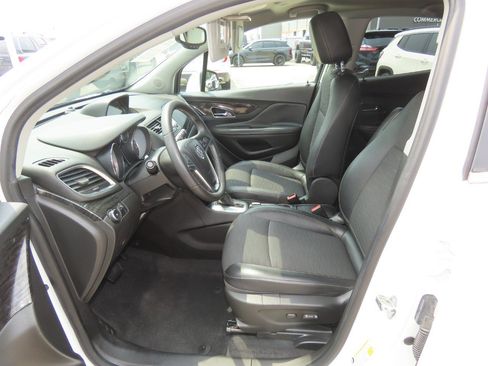 Used 2015 Buick Encore Convenience FWD image 25