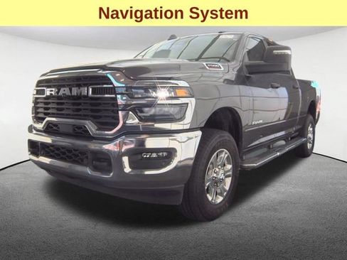 Used 2026 RAM 2500 Big Horn AWD/4WD image 4