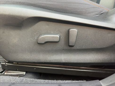 Used 2023 Subaru Crosstrek 2.0i Premium image 21