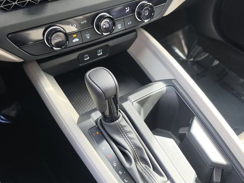 Certified 2025 Honda Accord LX image 24