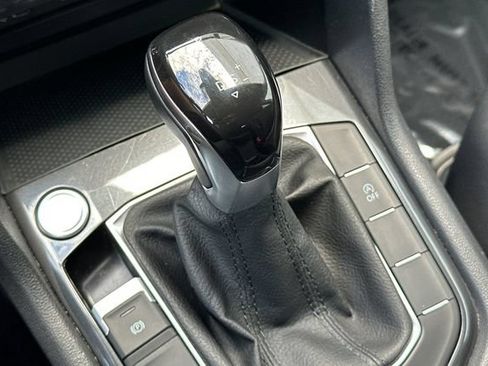 Used 2024 Volkswagen Tiguan Wolfsburg Edition AWD/4WD image 24