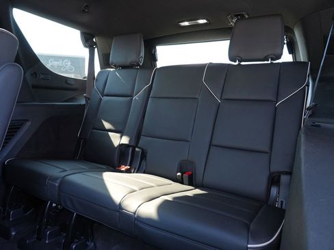 Used 2023 Cadillac Escalade Sport w/ LPO, ONYX Package image 28