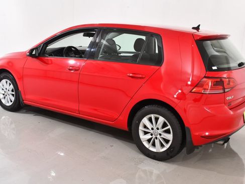 Used 2017 Volkswagen Golf S FWD image 15